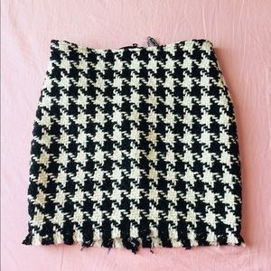 NWT Bardot HOUNDSTOOTH MINI SK